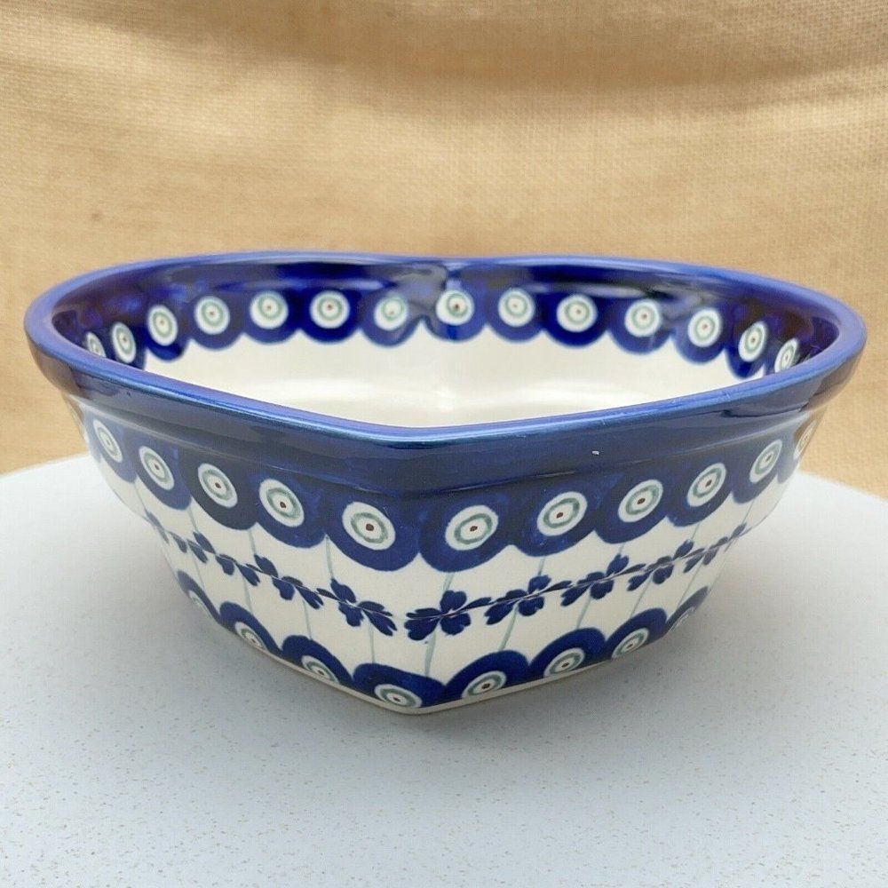 Boleslawiec Pottery Heart Shaped Bowl 6" Peacock Eye Flowers Dish Made in Poland - Picture 2 of 15
